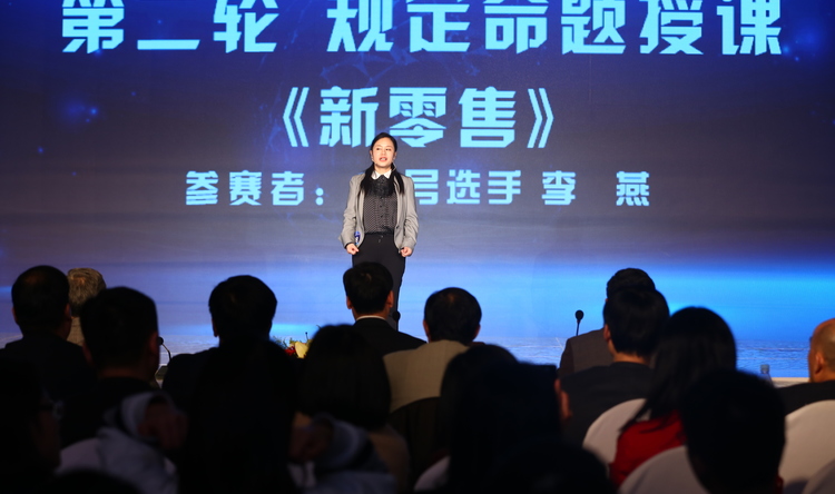 Small c43b1a60a3f29cc8def13732fa85bbcd