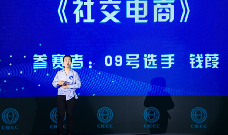 Small 59c42a14f09846369573a5cebd823bcb