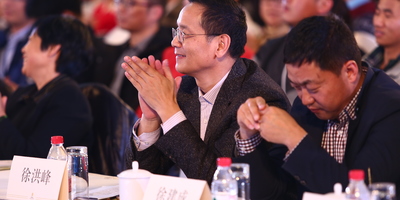 Medium e118ce47f9188c37a0dd5170b76a6ebc