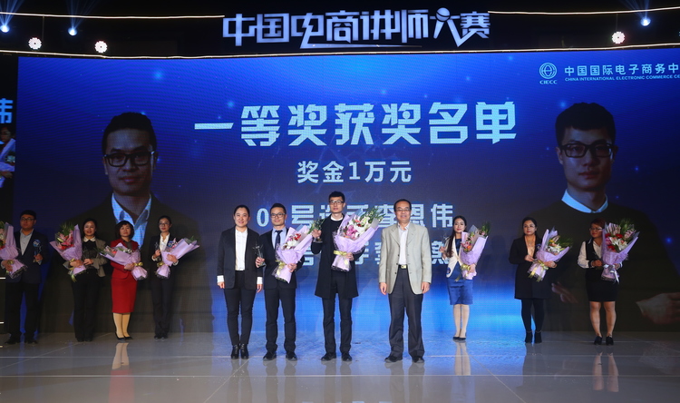 Small 1c7a6864638cd6946da4faf0f79e8157