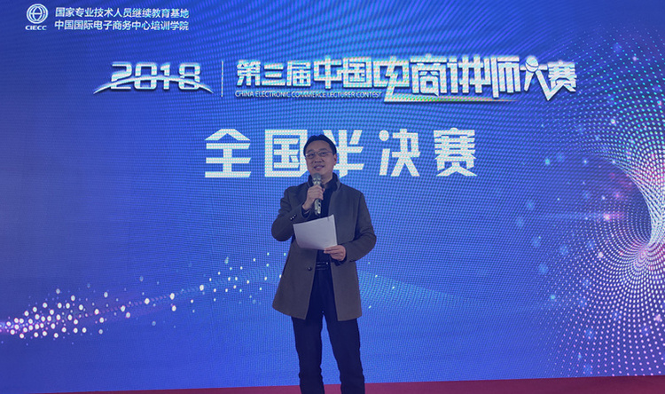 Small ff8d783f4c71df0dc8c79ed1ba7f23dd