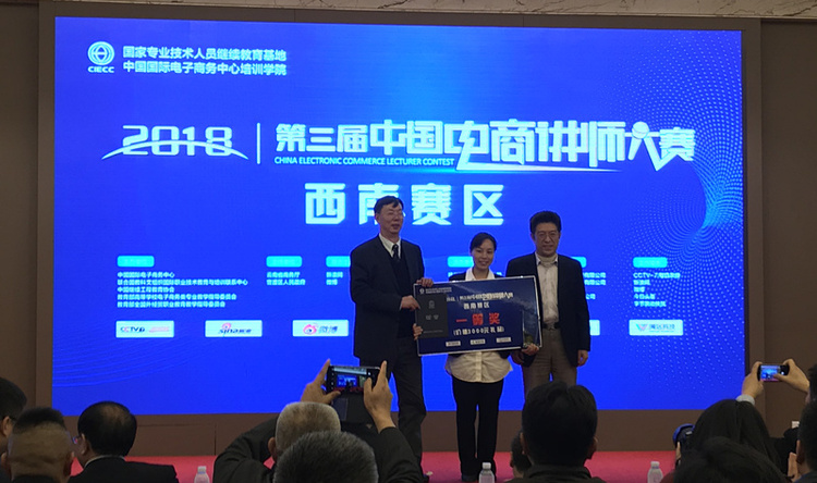 Small 7f5a25c4ab1ab7dc6bd262aaf68747c8