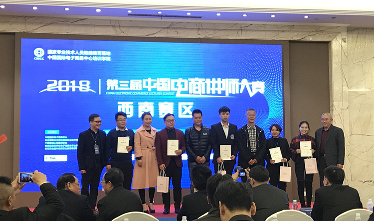 Small 9587003c9efa50017ecc4580dccf61e3