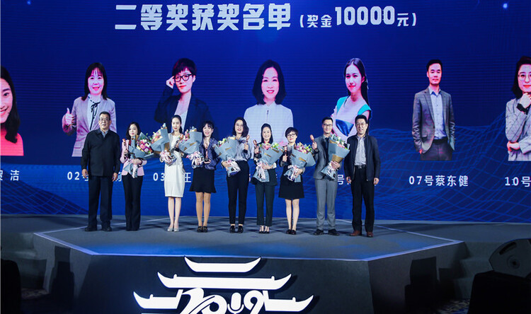 Small 5c186611ba7b1c722154b84e1c3c35a3