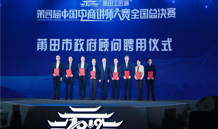 Small 8ff5bba08d91551dce319054b515fa40