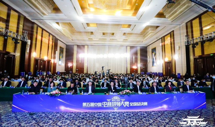 Small fe73f78de8104372c1631cde3f997e4e